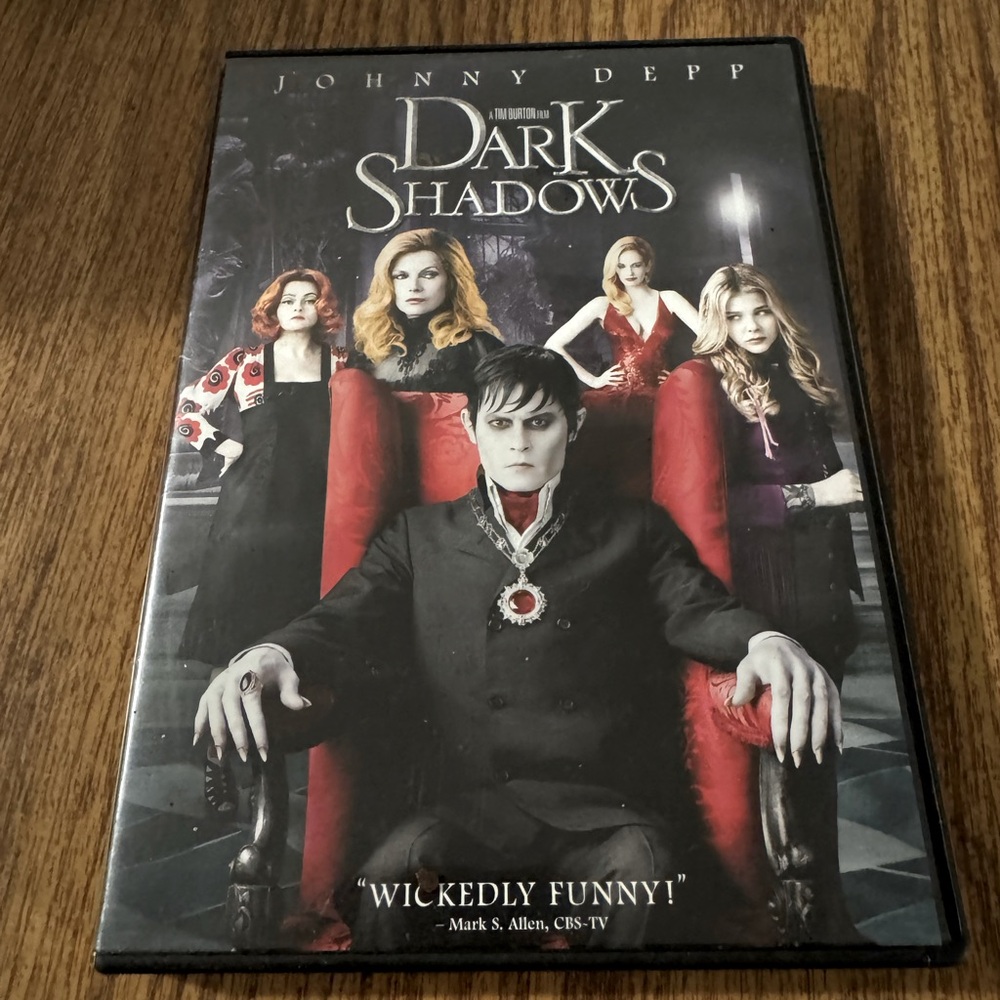 Dark Shadows DVD